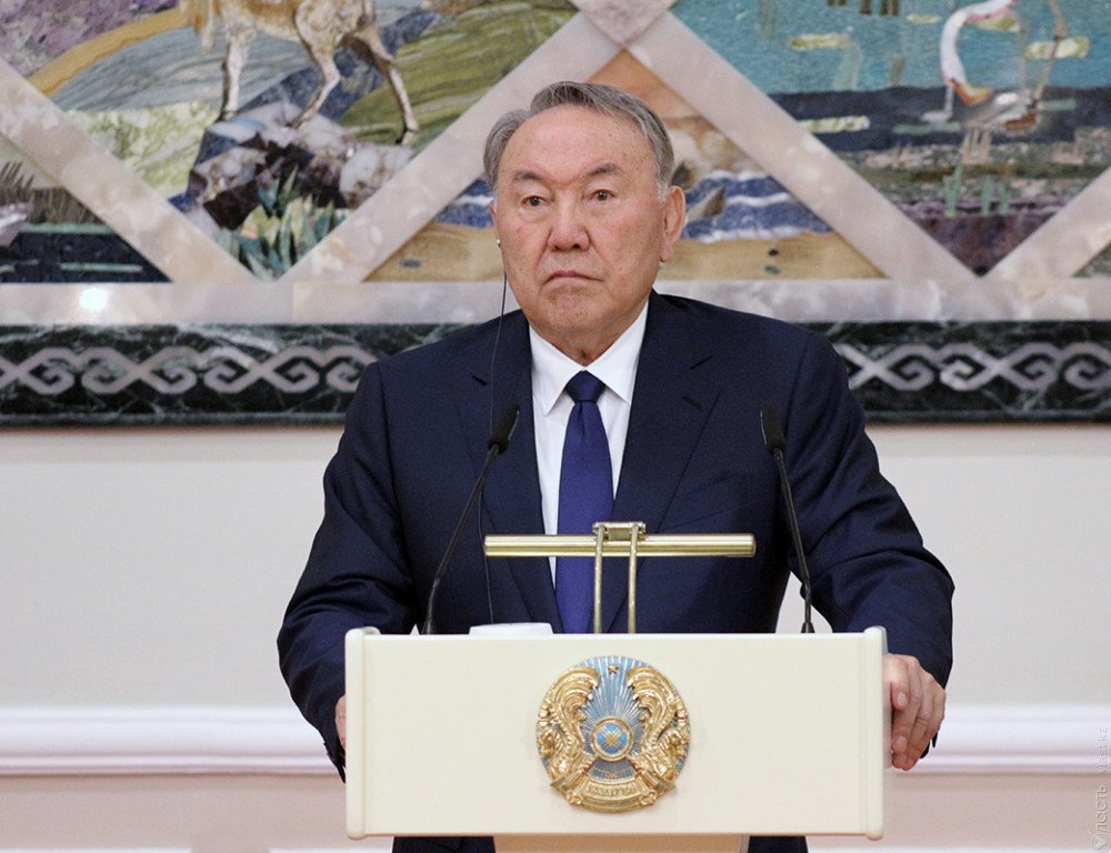 Назарбаев поздравил президента Индии с переизбранием 