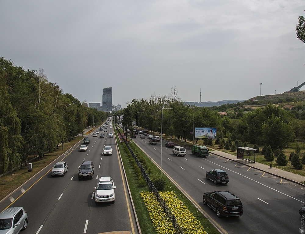 В воскресенье в Алматы частично ограничат движение автотранспорта из-за велогонки