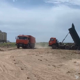 Участок Малого Талдыколя, расположенный в водоохранных зонах и полосах, продолжают закапывать и заливать отходами