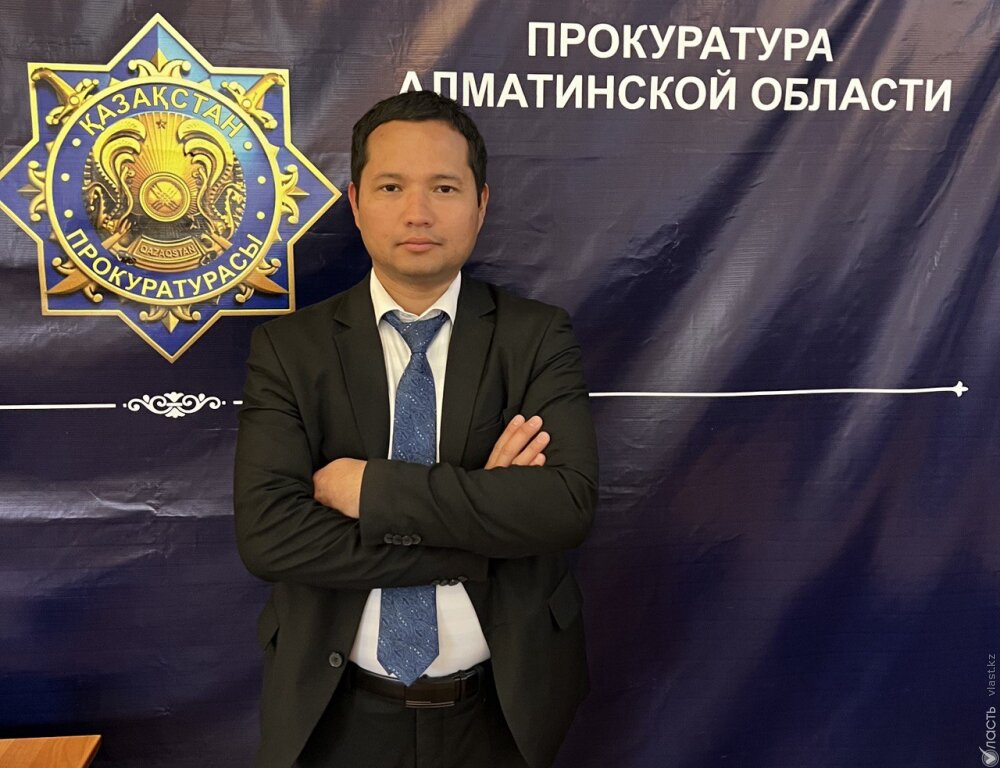 Задержан бывший замглавы департамента полиции Алматы по делу о пытках музыканта Викрама Рузахунова