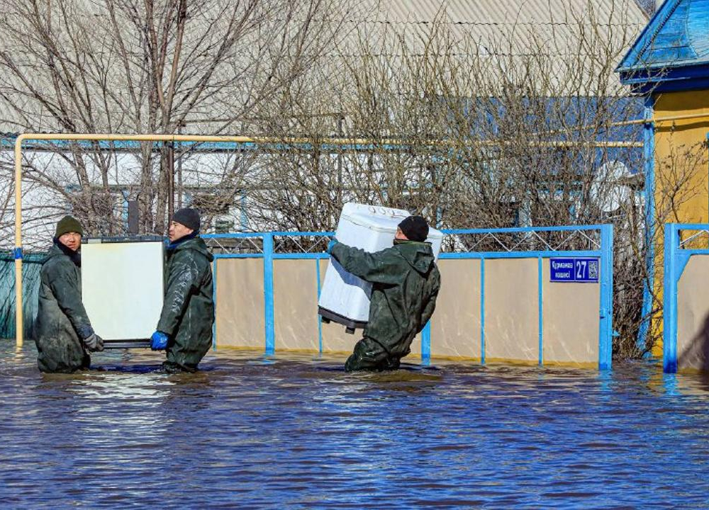 В поселке в Актюбинской области объявлен режим ЧС из-за паводков