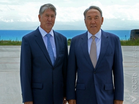 Назарбаев поддержал идею строительства более короткой дороги из Алматы на Иссык-Куль – Атамбаев