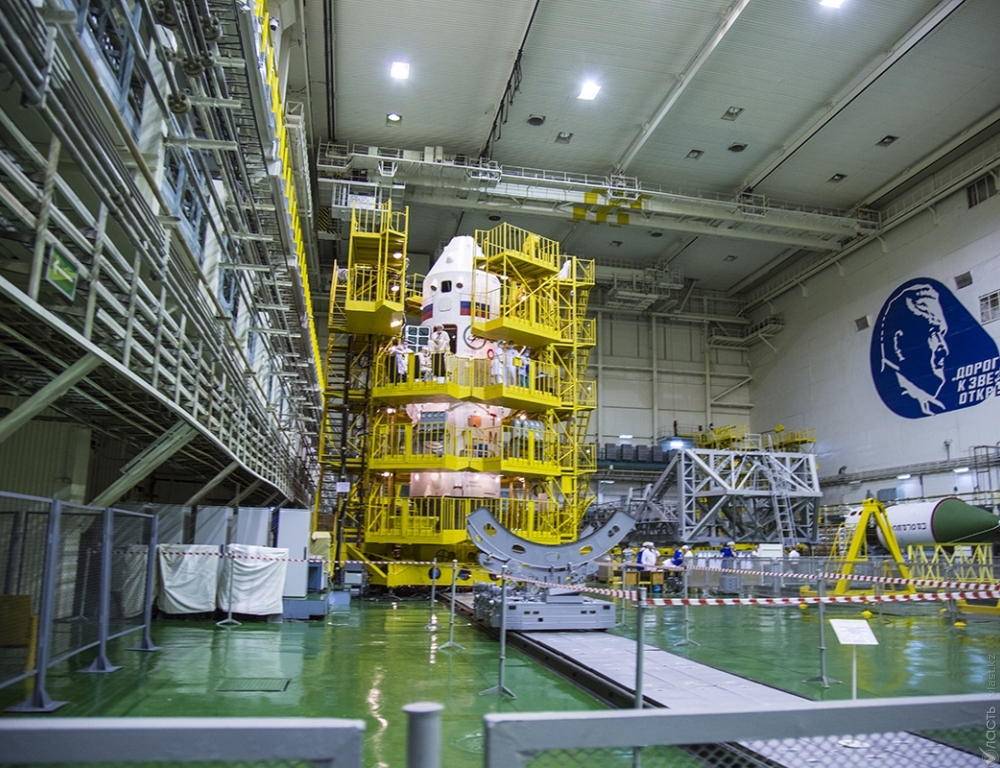 ​В Астане продолжается строительство совместного с компанией Airbus комплекса по сборке спутников