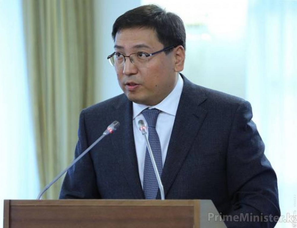 Правительство Казахстана не будет привлекать внешние займы для экономики   - Досаев