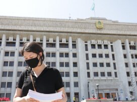Судья отказала в большинстве ходатайств адвокатов Асии Тулесовой 