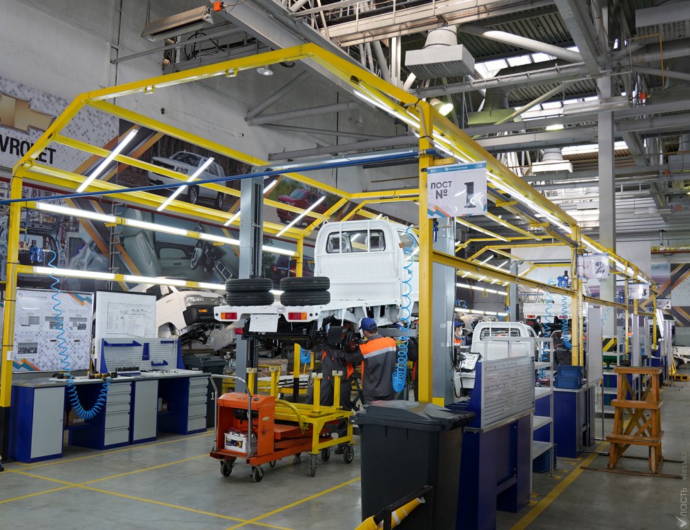 На автомобильном заводе в Костанае запустили новую производственную линию