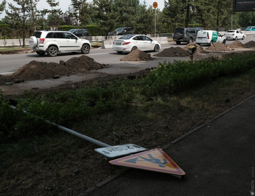В Алматы частично ограничат движение по проспекту аль-Фараби на два месяца