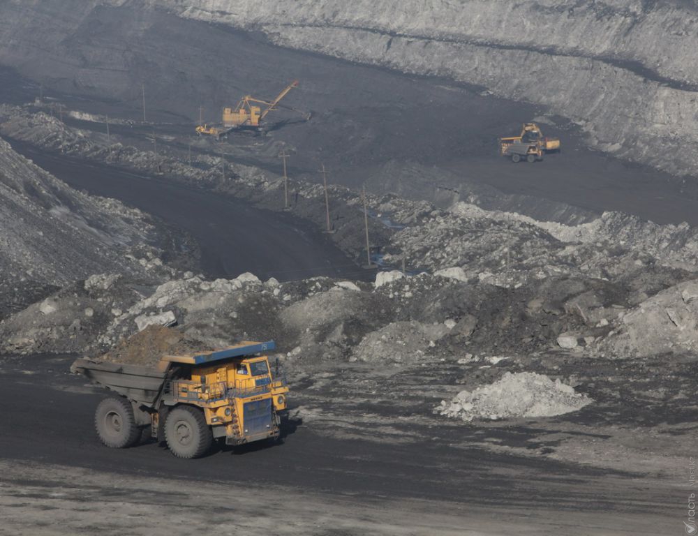В Казахстане планируется добыть более 108 млн тонн угля в 2015 году