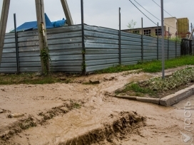 ​В ВКО из-за сильного дождя подтоплены 1 жилой дом и 25 придворьев частных домов