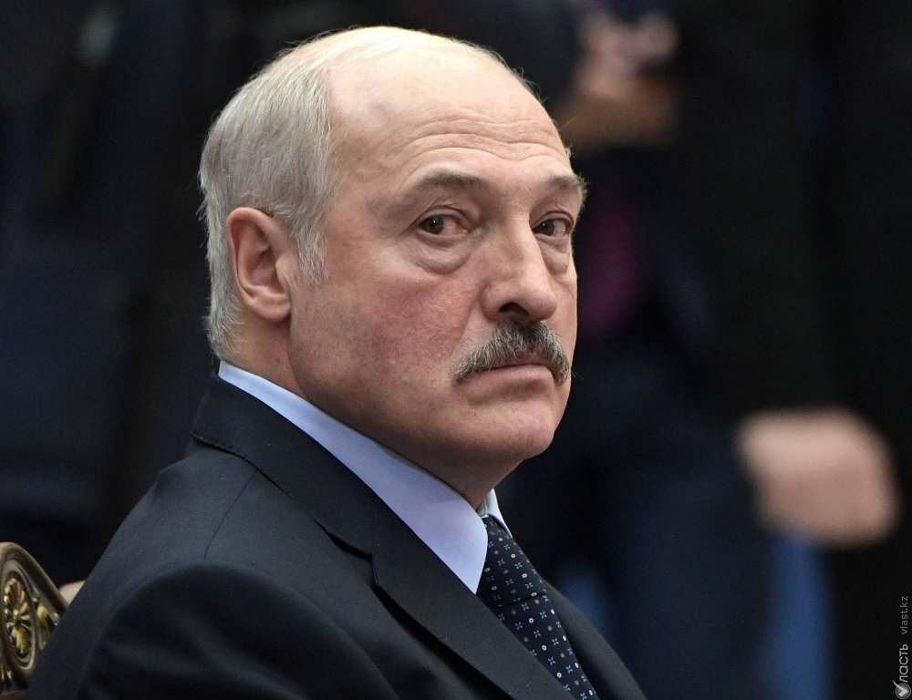Лукашенко намерен изменить Конституцию Беларуси через референдум