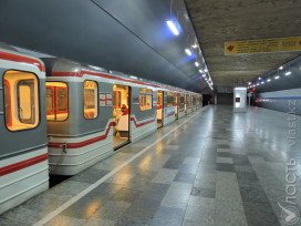 В Тбилиси на станции метро «Варкетили» обрушился потолок
