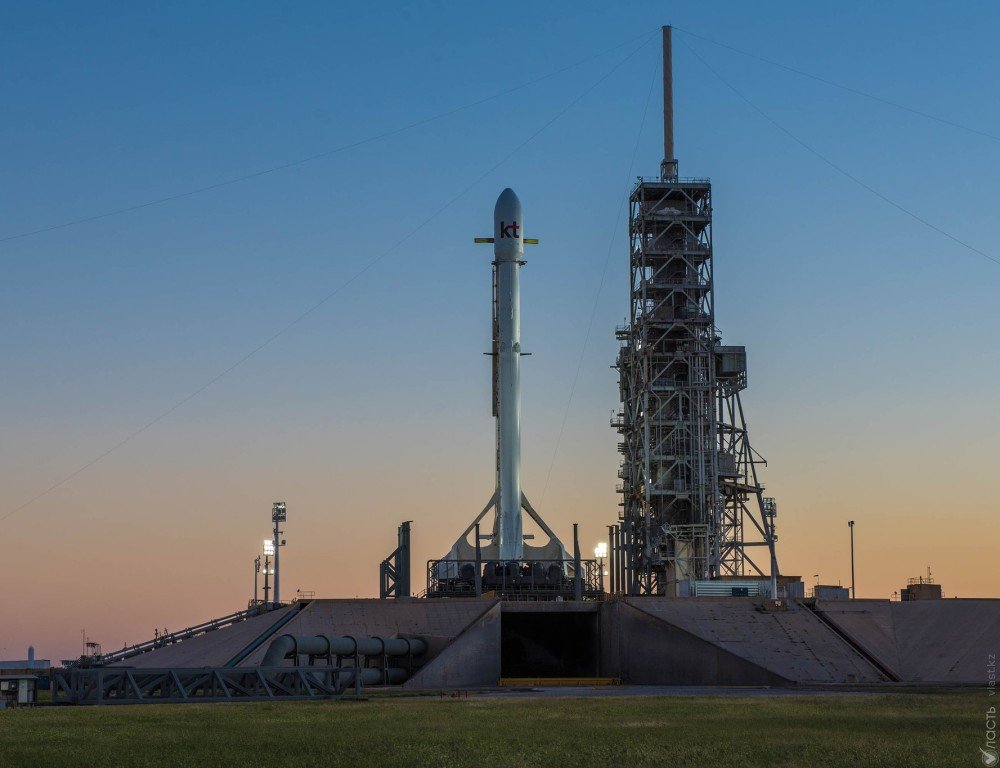 Двигатель ракеты Falcon 9 взорвался при испытаниях