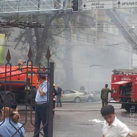 После пожара в Алматы возбуждено дело по двум статья УК Казахстана, тело водителя бензовоза опознано - ДВД 