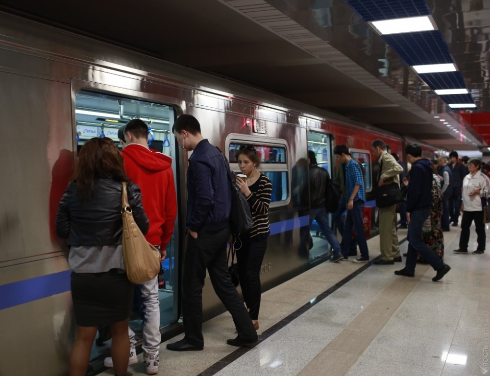 В метрополитене Алматы будут раздавать «валентинки» пассажирам