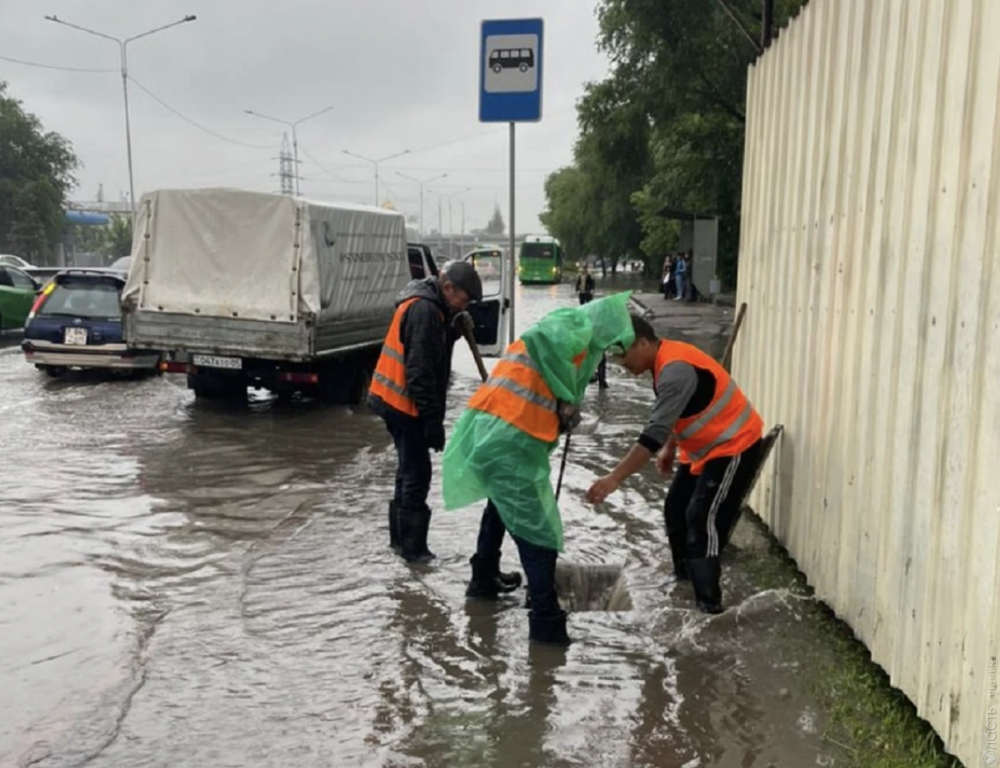 Досаев обещает решить проблему с подтоплениями в Алматы за три года