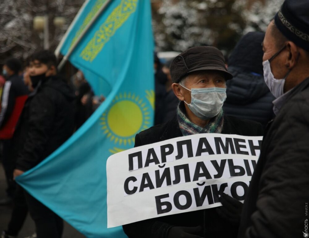 Сторонников Демпартии задержали в Алматы и Жанаозене