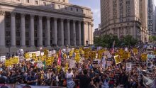 Протесты против иммиграционных рейдов Трампа распространяются по всей стране