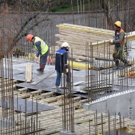 В Алматы строительную компанию лишили лицензии