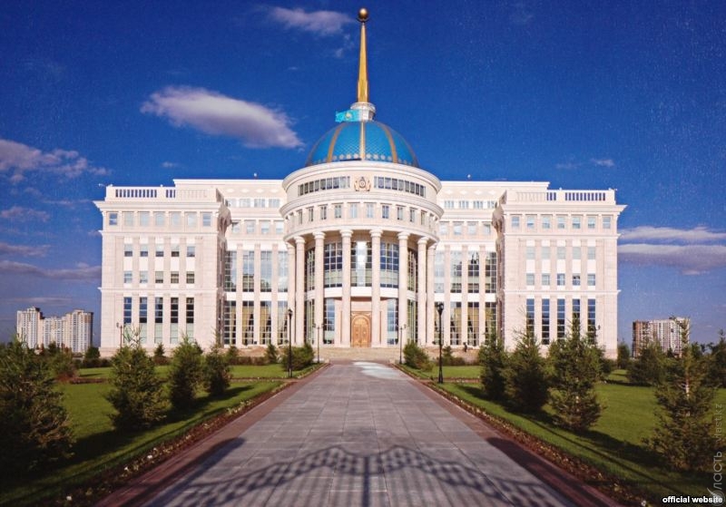 Нурсултан Назарбаев направил телеграмму с соболезнованиями семье Эдуарда Шеварднадзе