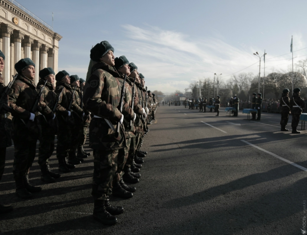 Все воинские части Казахстана переведены на усиленный режим службы