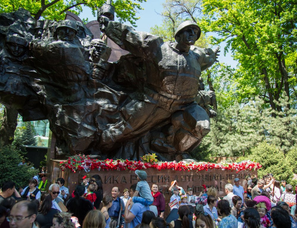 4 дня отдохнут казахстанцы на День Победы в 2019 году