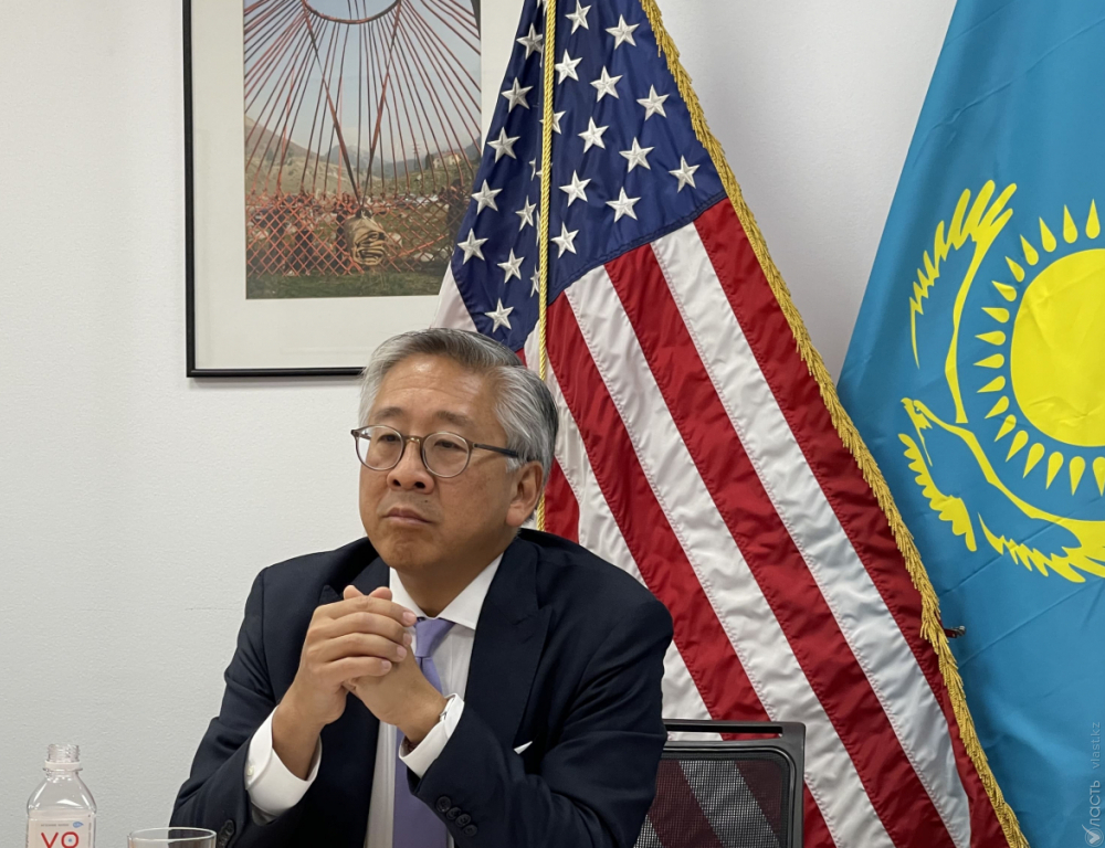 Помощник госсекретаря США посещает Казахстан 