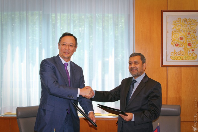 Казахстан установил дипломатические отношения с Непалом