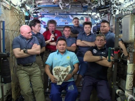 Космонавт Айдын Аимбетов ответил на вопросы журналистов в ходе пресс-конференции экипажа МКС 