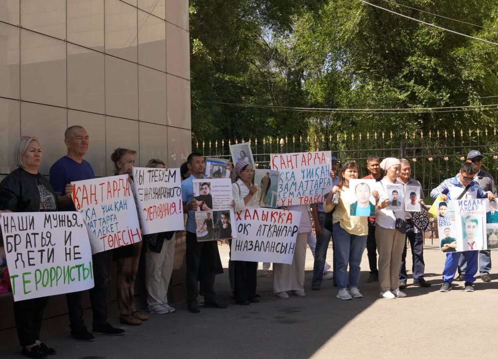 Суд Алматы арестовал пострадавшего от пыток во время январских событий Косая Маханбаева на 15 суток