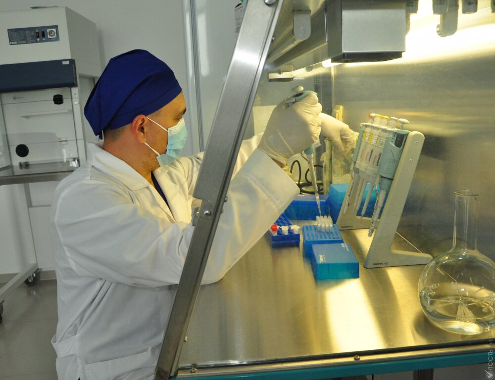 Токаев предлагает странам ЕАЭС разработать совместный проект в области науки и фармацевтики