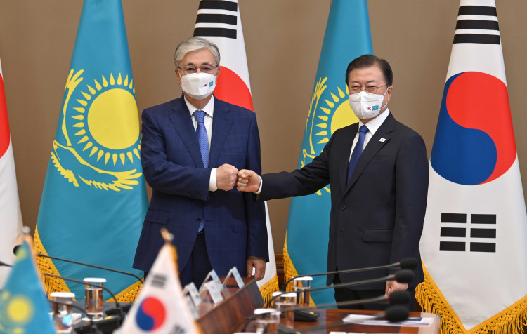 Токаев считает сферу здравоохранения перспективным направлением сотрудничества Казахстана и Южной Кореи 