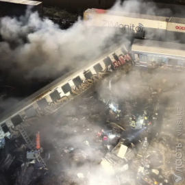 В Греции столкнулись два поезда, погибли более 20 человек