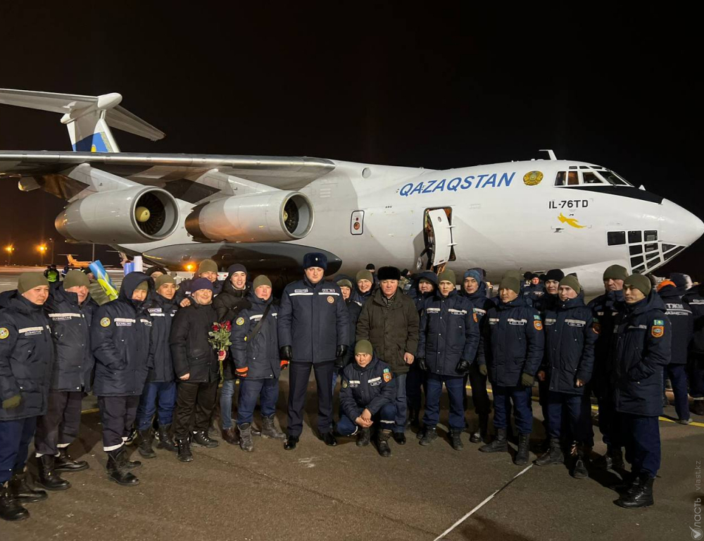 Казахстанские спасатели вернулись из Турции