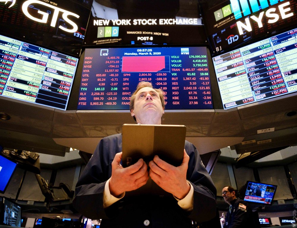 Американский фондовый рынок обрушился на 12%