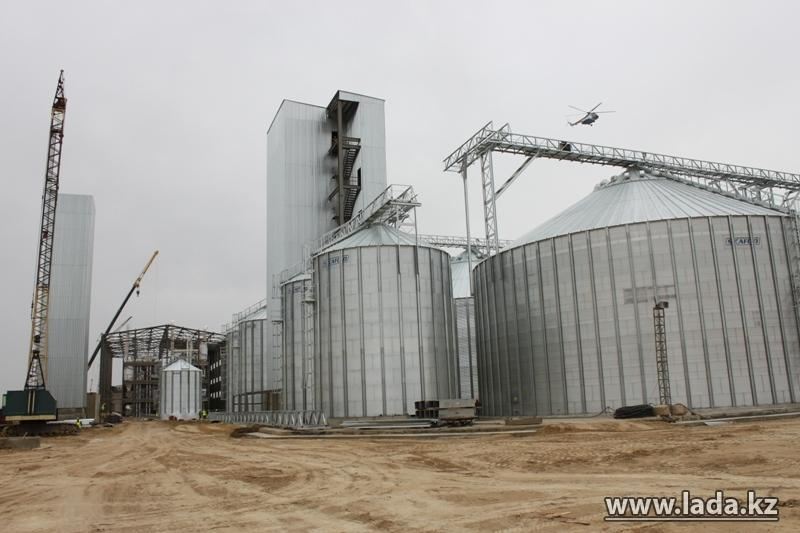 Токаев считает необходимым возобновить деятельность Бейнеуского зернового терминала