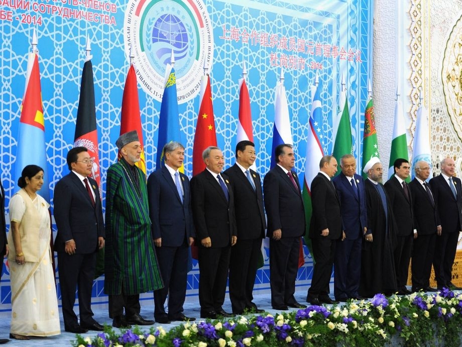 Назарбаев прибыл в Ташкент для участия в совете ШОС
