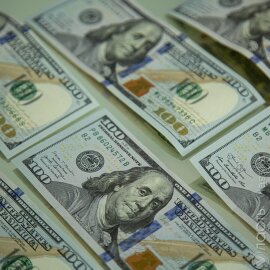 Валютные активы Нацфонда в феврале сократились на $300 млн
