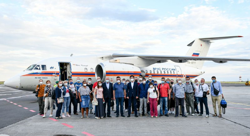 Группа российских врачей прибыла в Казахстан для помощи в борьбе с пандемией коронавируса 