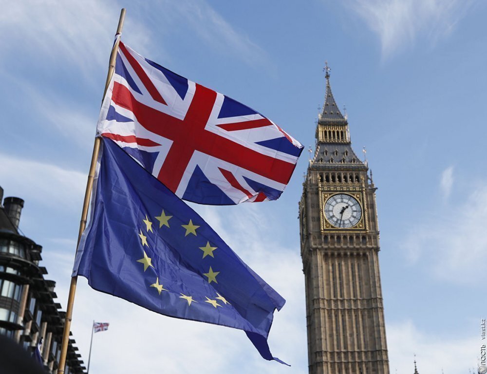 Великобритания намерена заключить торговую сделку с ЕС до 15 октября