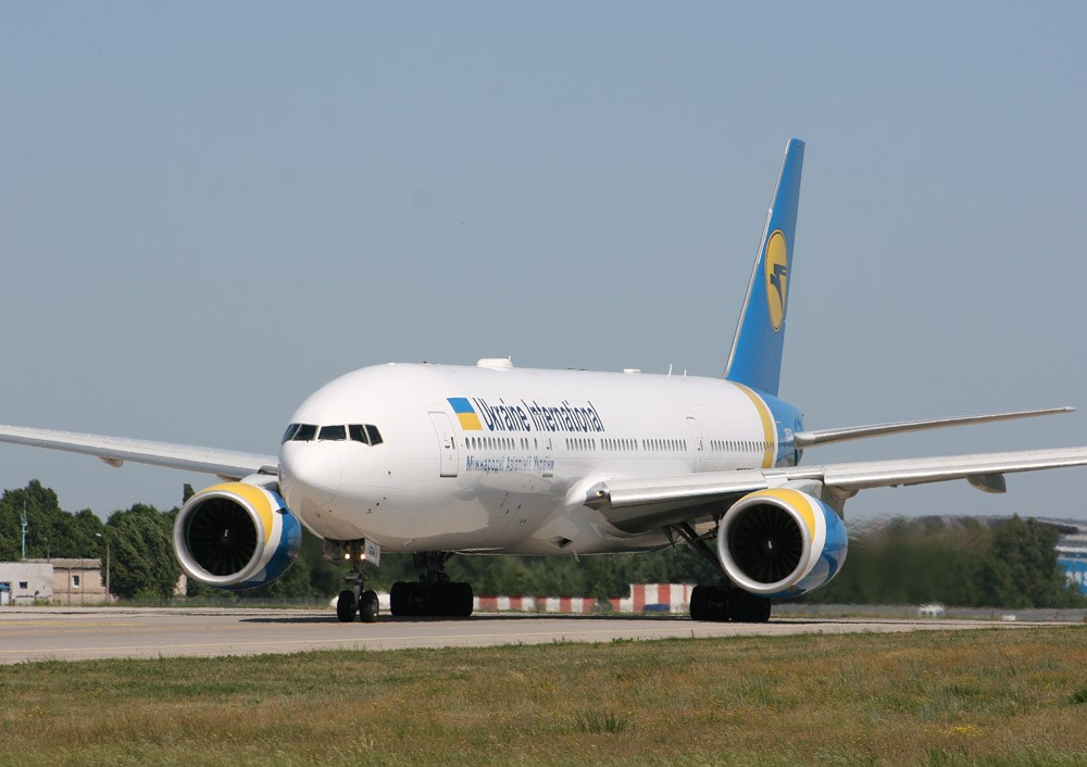 Авиакомпания МАУ прекращает рейсы между Киевом и Алматы