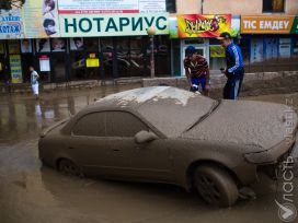 Открыта «горячая линия» по ситуации в пострадавших от селя районах Алматы