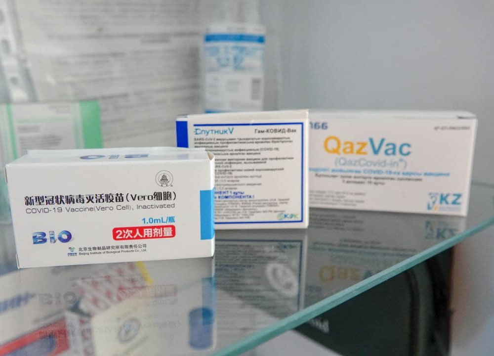 В Алматы ревакцинацию от коронавируса намерены начать в третьей декаде ноября