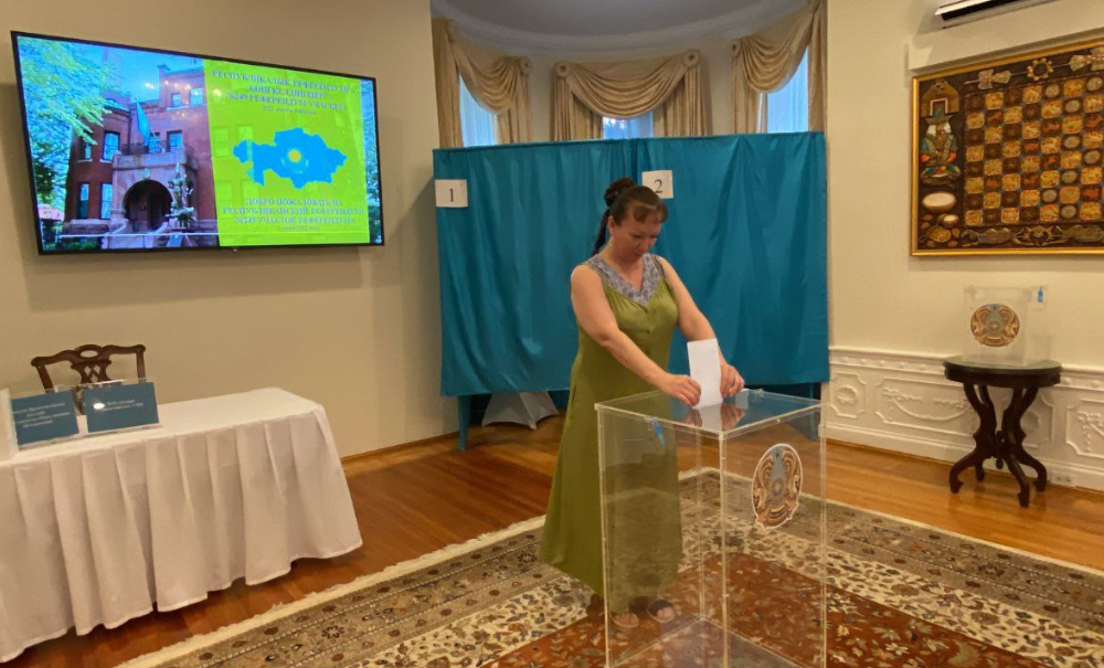 За рубежом проголосовали почти 73% казахстанцев – МИД
