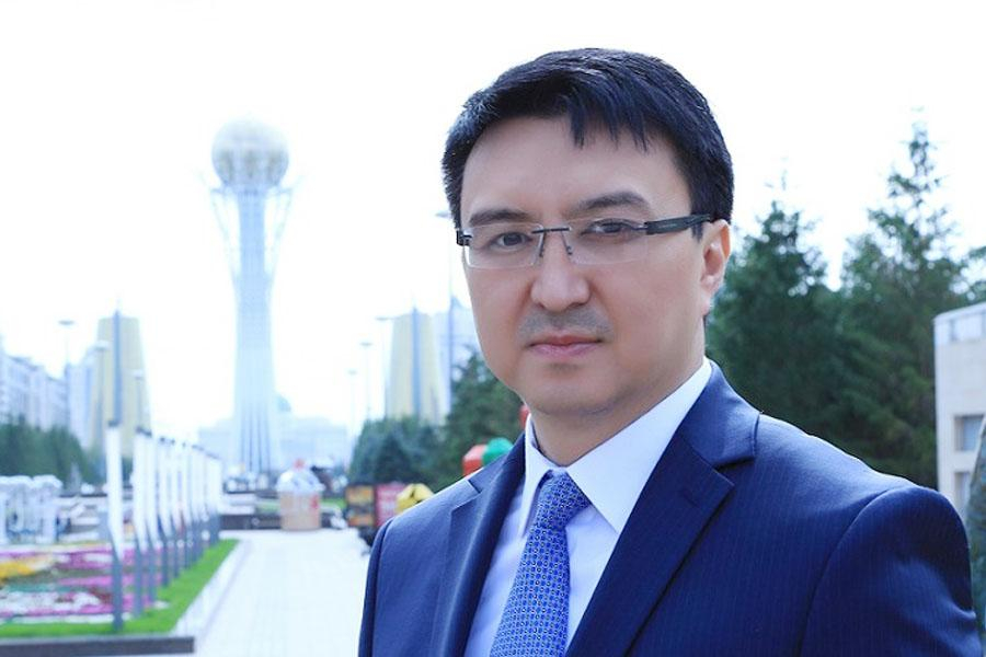 Казахстанцы не верят правительству, стране нужны экономические и политические реформы – Альтаев 