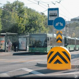 В Алматы в этом году появятся новые выделенные полосы для общественного транспорта по Абая и Саина