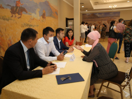 Критерии оценки встреч руководителей госорганов с населением разработают в Казахстане