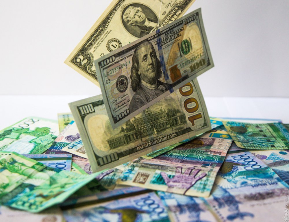 Кратковременные риски для обменного курса тенге на 2019 год назвал Акишев
