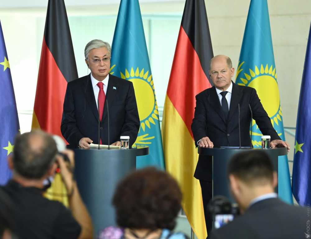 Казахстан будет следовать санкционному режиму в отношении России, заверяет Токаев
