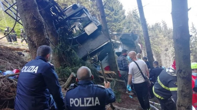 14 человек погибли в Италии в результате аварии на канатной дороге 