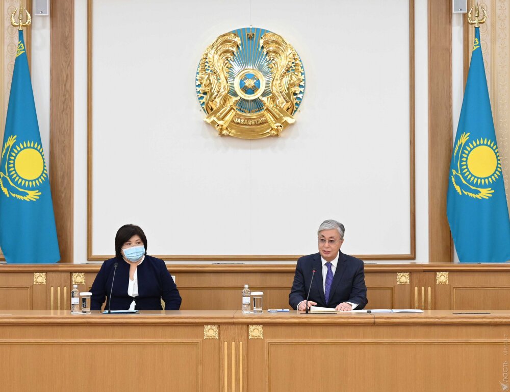 Токаев провел встречу с судьями Конституционного суда